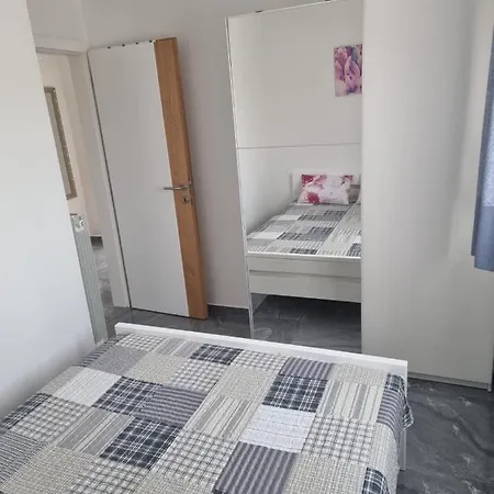 Anida Apartment *